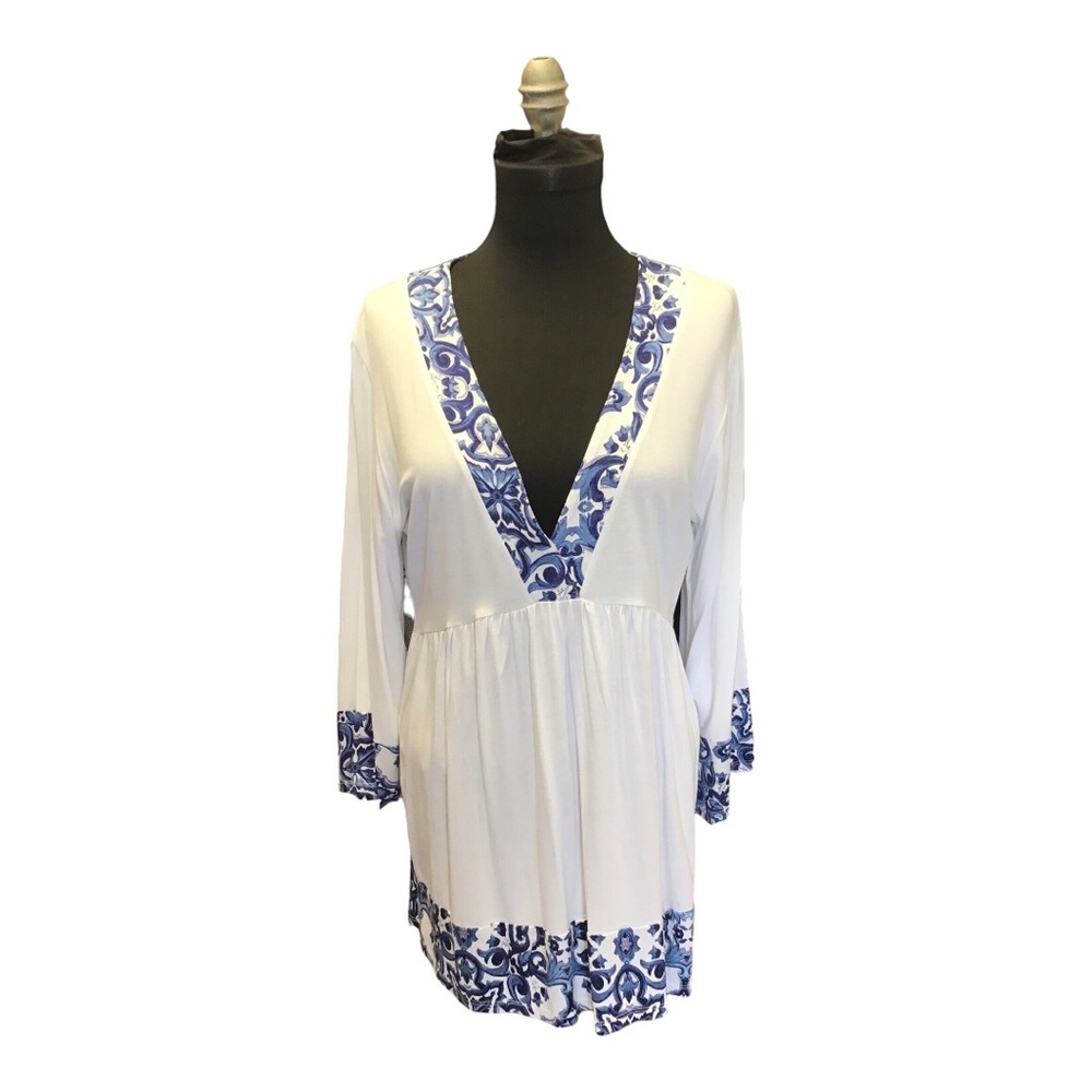 Sunny Leigh Wide 3-quarter Sleeve Top - Picture 1 of 7